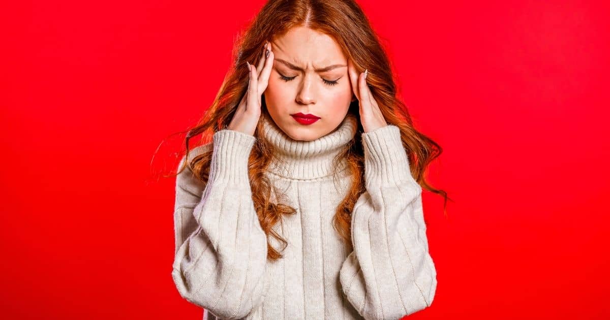 Mal di testa da cervicali: 3 consigli per farlo passare velocemente