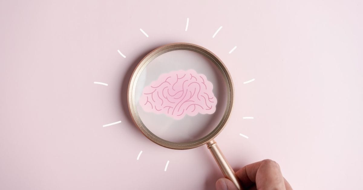 Integratori per il cervello: quali scegliere (anche per la cefalea)